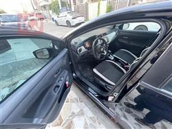 نيسان فيرسا